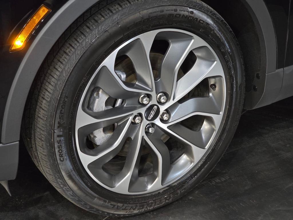 used 2022 Lincoln Nautilus car, priced at $35,619