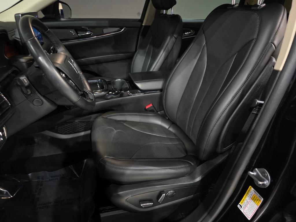 used 2022 Lincoln Nautilus car, priced at $35,619