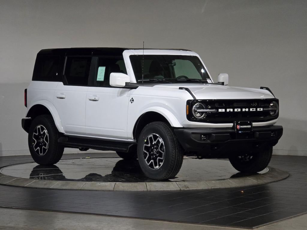 new 2025 Ford Bronco car, priced at $45,258