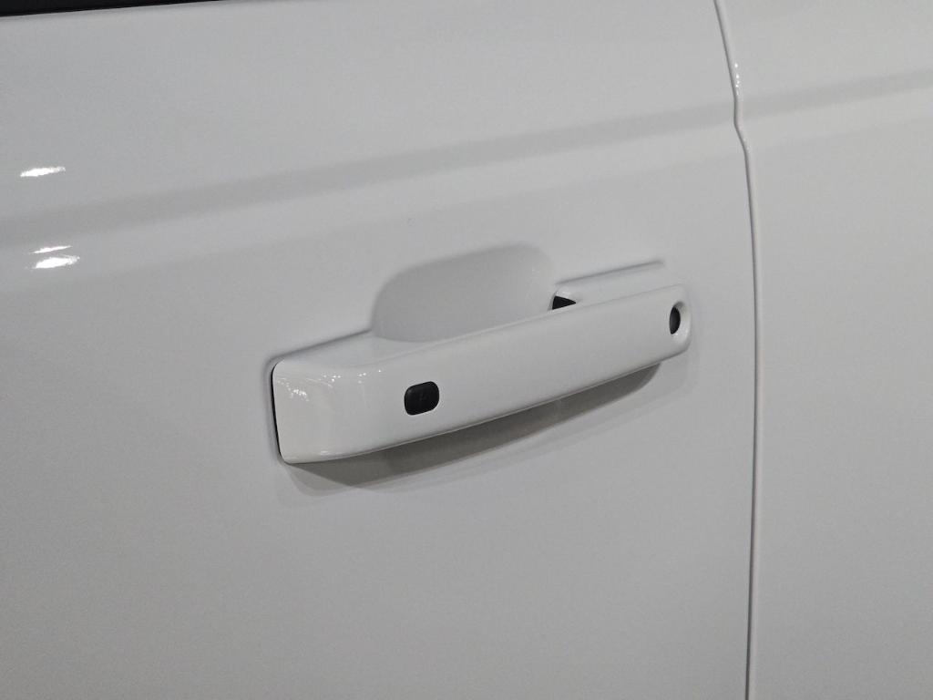 new 2025 Ford Bronco car, priced at $45,258