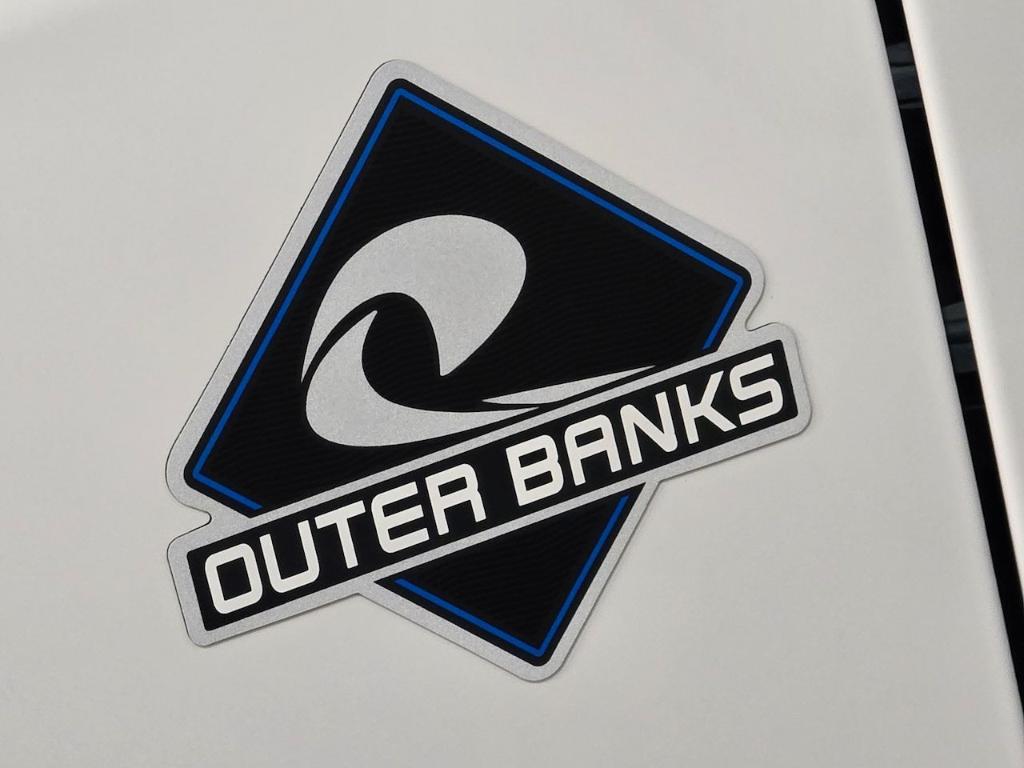 new 2025 Ford Bronco car, priced at $45,258