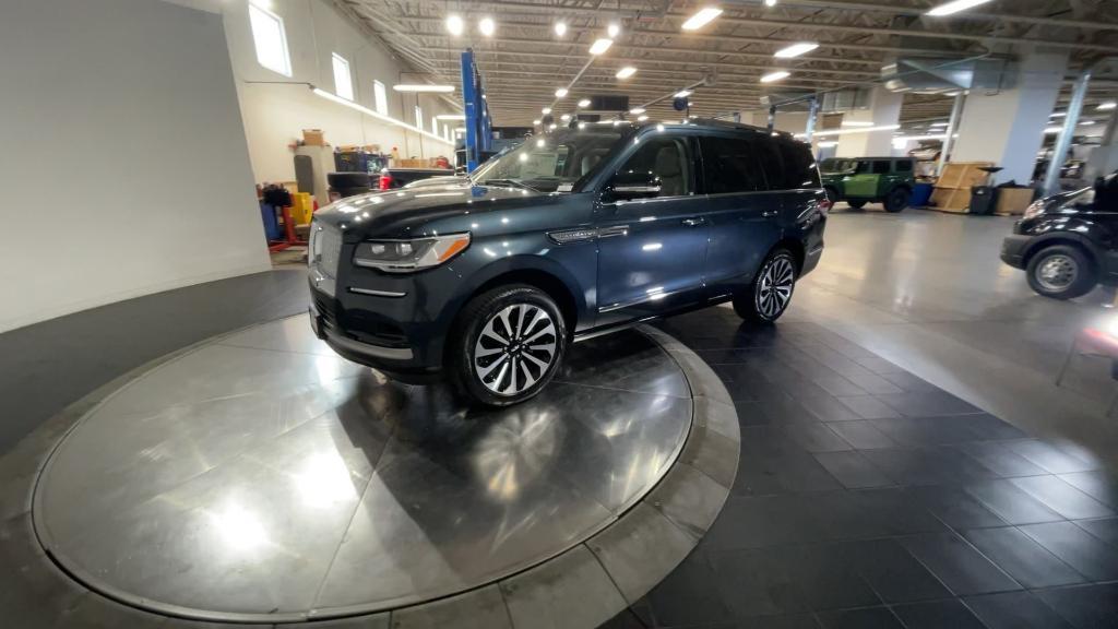 new 2024 Lincoln Navigator car, priced at $95,899