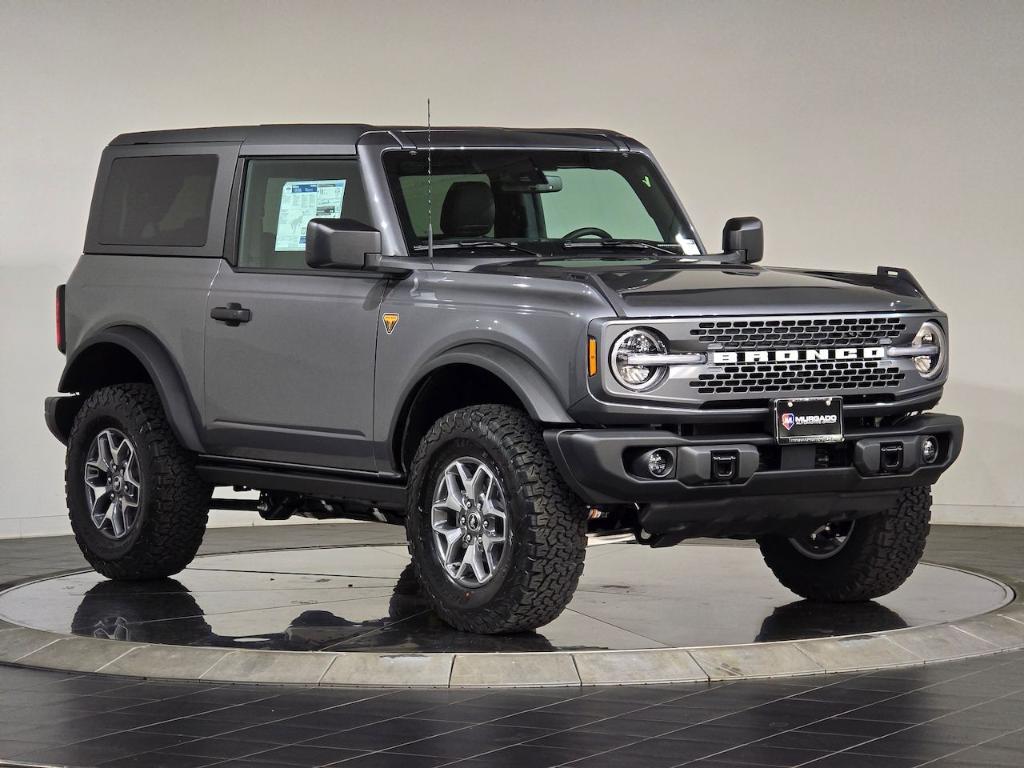 new 2025 Ford Bronco car, priced at $51,594