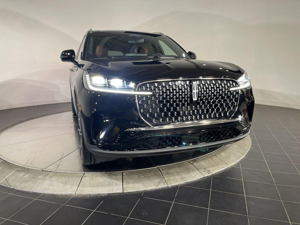 new 2025 Lincoln Aviator car, priced at $73,695