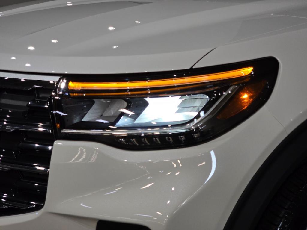 new 2026 Ford Explorer car, priced at $43,075