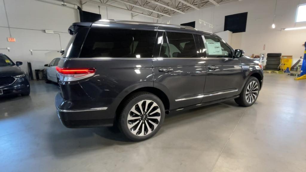 new 2024 Lincoln Navigator car, priced at $95,899