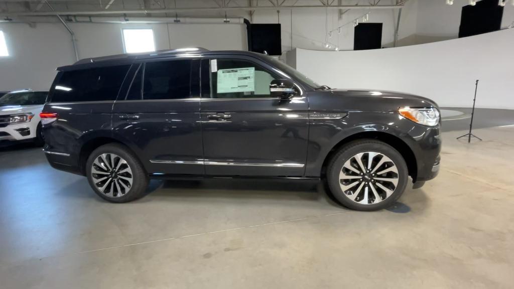 new 2024 Lincoln Navigator car, priced at $95,899