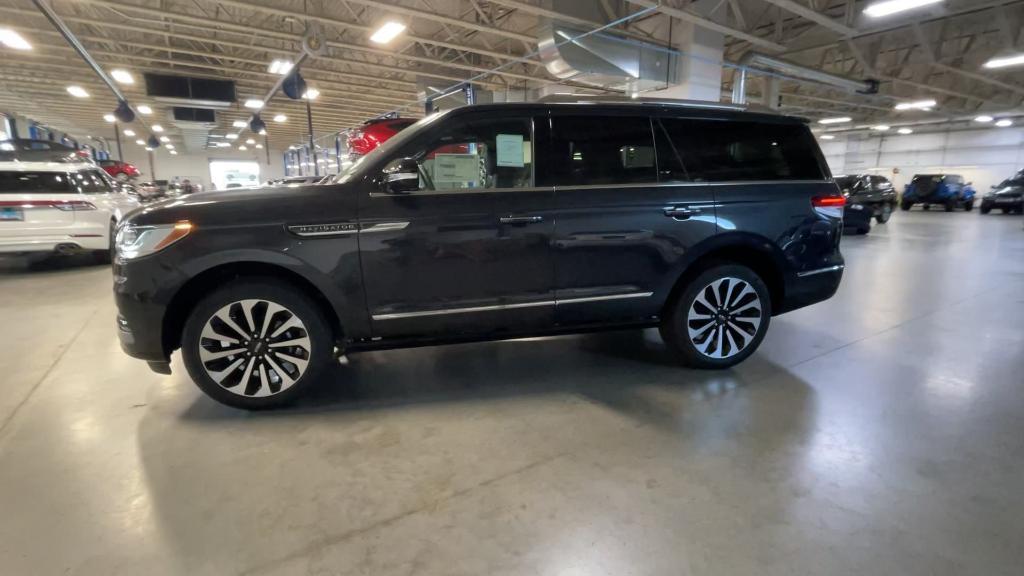 new 2024 Lincoln Navigator car, priced at $95,899