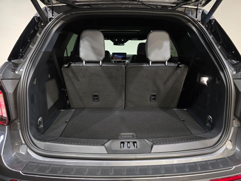 new 2025 Ford Explorer car, priced at $54,732