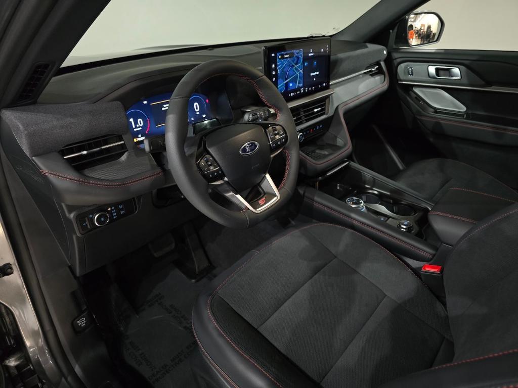 new 2025 Ford Explorer car, priced at $54,732