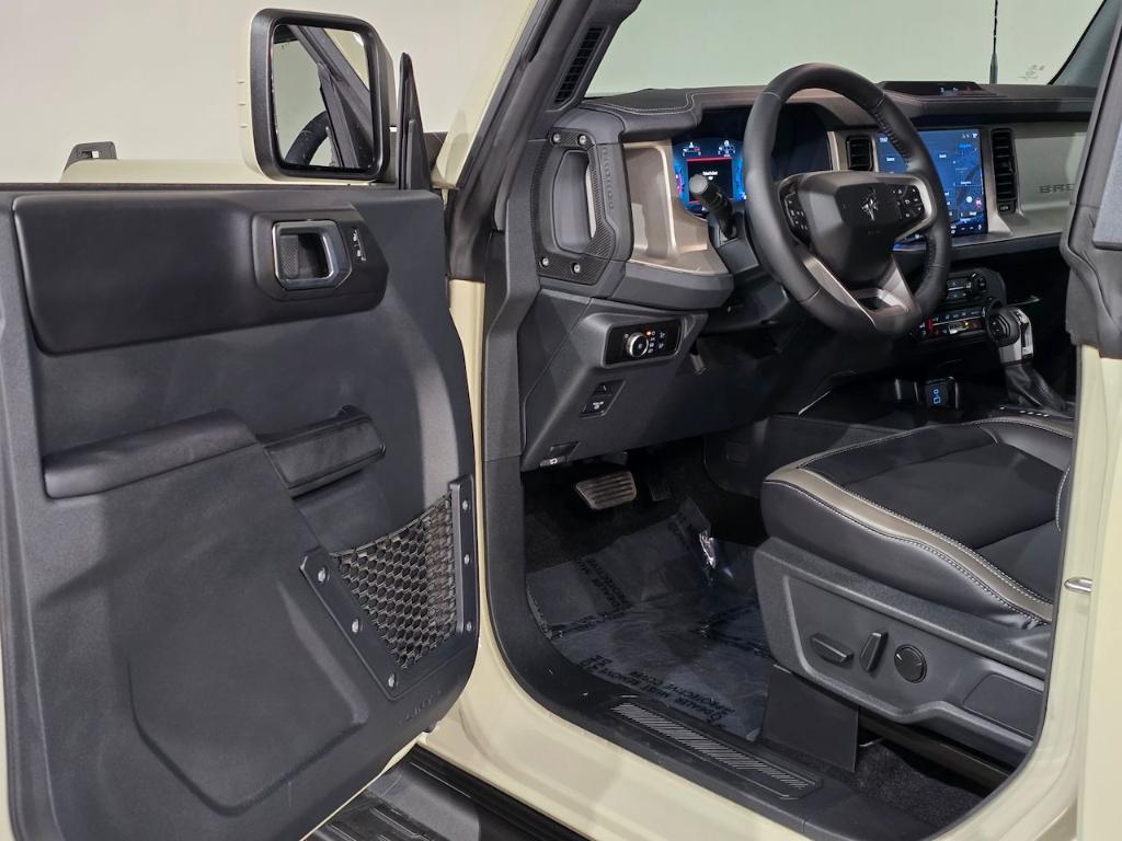 new 2025 Ford Bronco car, priced at $45,630