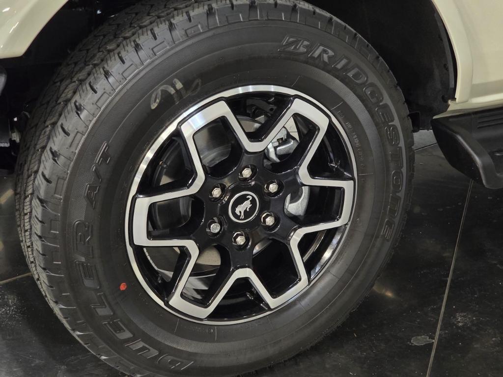 new 2025 Ford Bronco car, priced at $45,630
