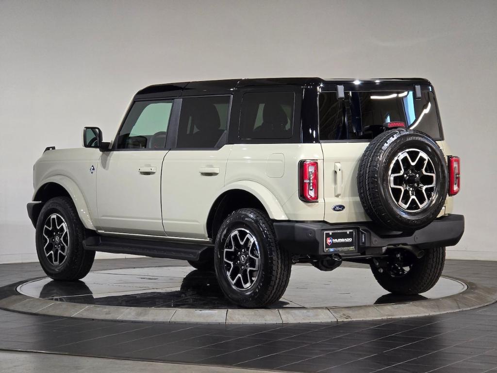 new 2025 Ford Bronco car, priced at $45,630