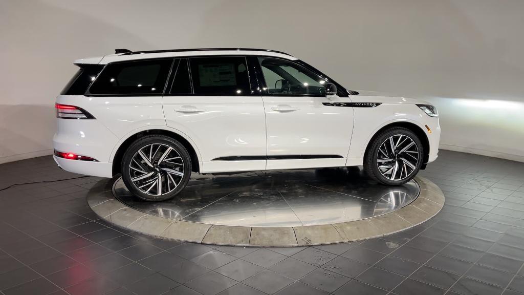 new 2025 Lincoln Aviator car, priced at $83,599