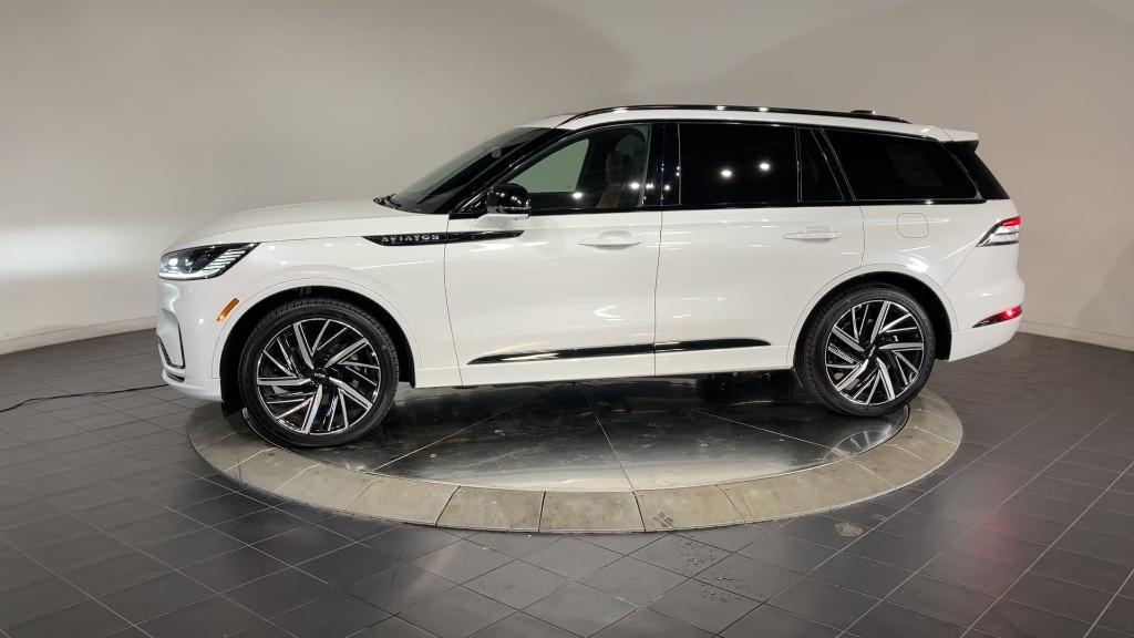 new 2025 Lincoln Aviator car, priced at $83,599