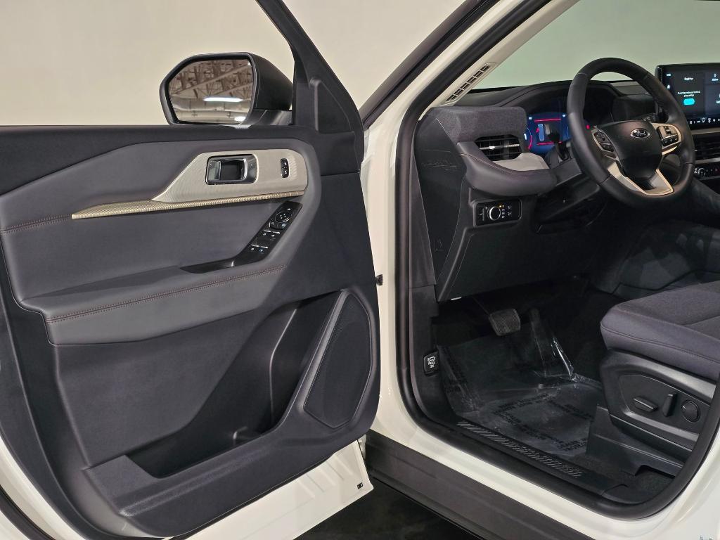 new 2026 Ford Explorer car, priced at $43,075