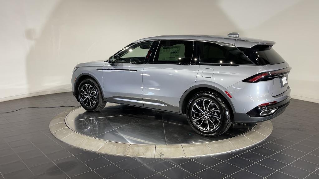 new 2024 Lincoln Nautilus car, priced at $54,399