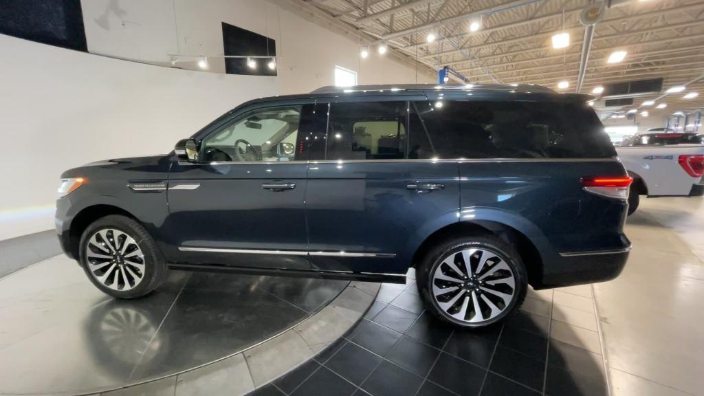 new 2024 Lincoln Navigator car, priced at $94,999