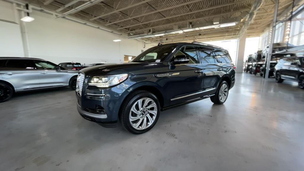 new 2024 Lincoln Navigator car, priced at $94,899