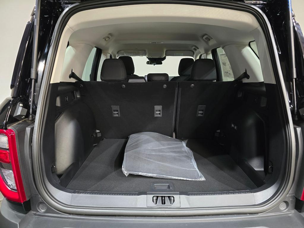 new 2025 Ford Bronco Sport car, priced at $31,977