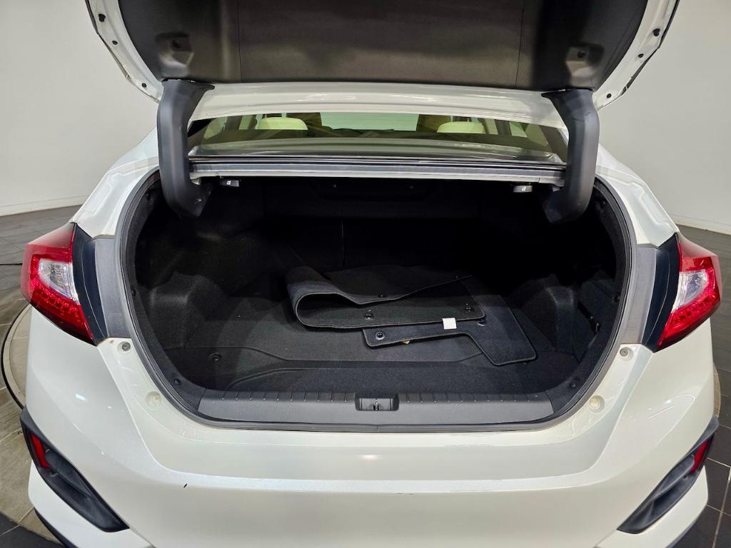 used 2018 Honda Clarity Plug-In Hybrid car, priced at $25,743
