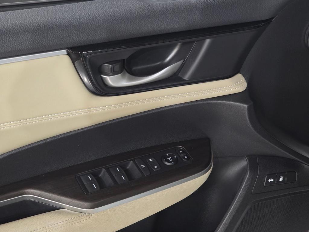 used 2018 Honda Clarity Plug-In Hybrid car, priced at $25,743