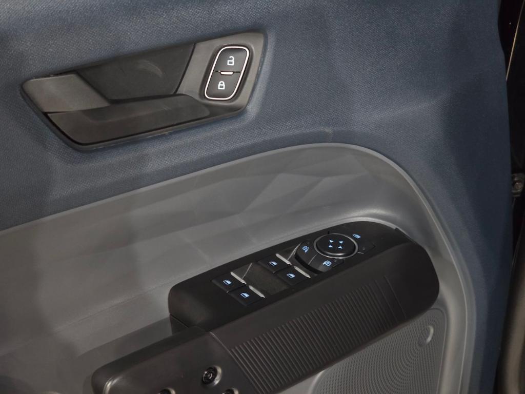 new 2025 Ford Maverick car, priced at $35,246