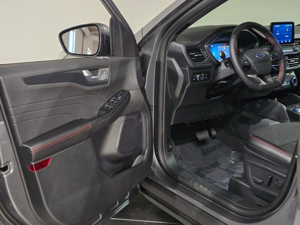 new 2026 Ford Escape car, priced at $33,575