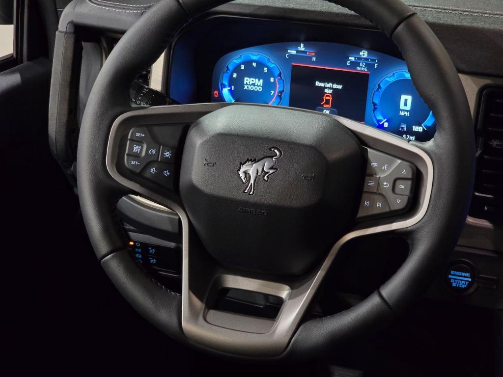 new 2025 Ford Bronco car, priced at $45,258