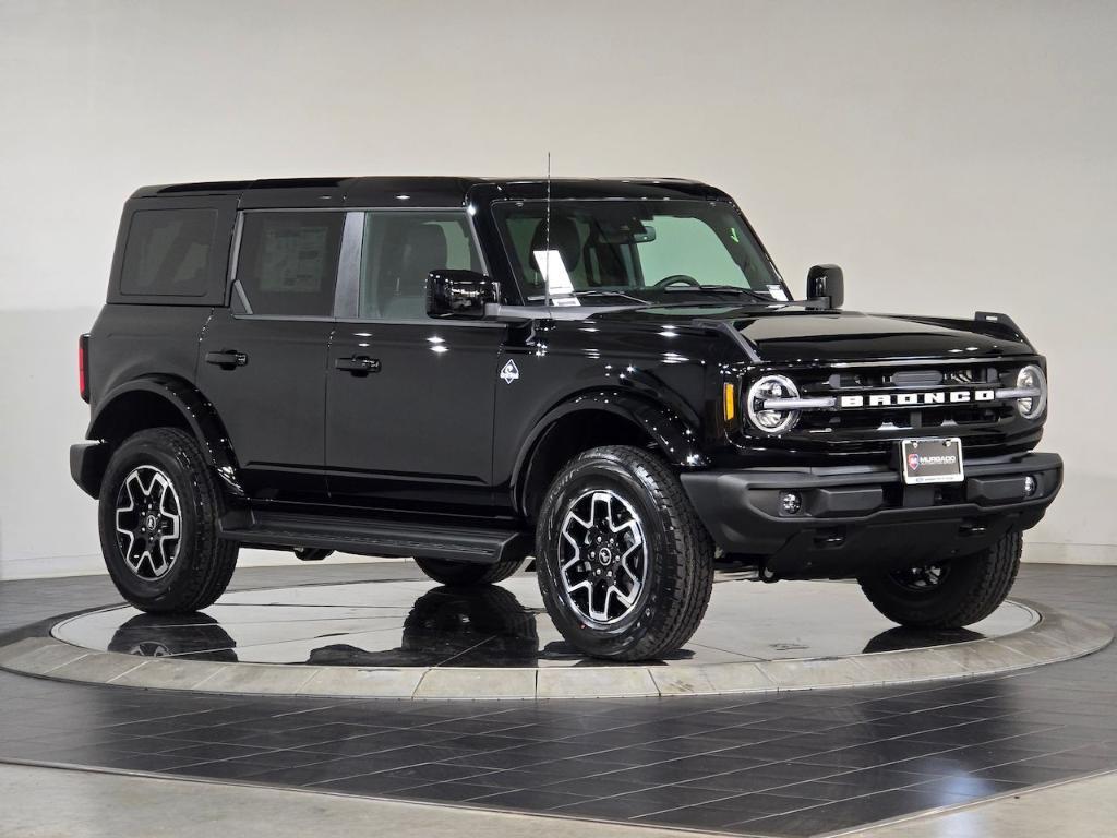 new 2025 Ford Bronco car, priced at $45,258