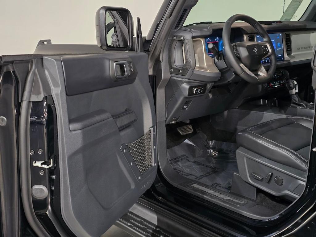 new 2025 Ford Bronco car, priced at $45,258