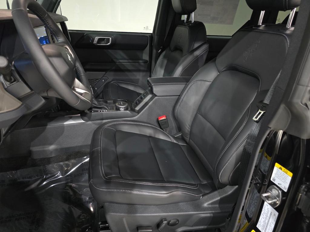 new 2025 Ford Bronco car, priced at $45,258