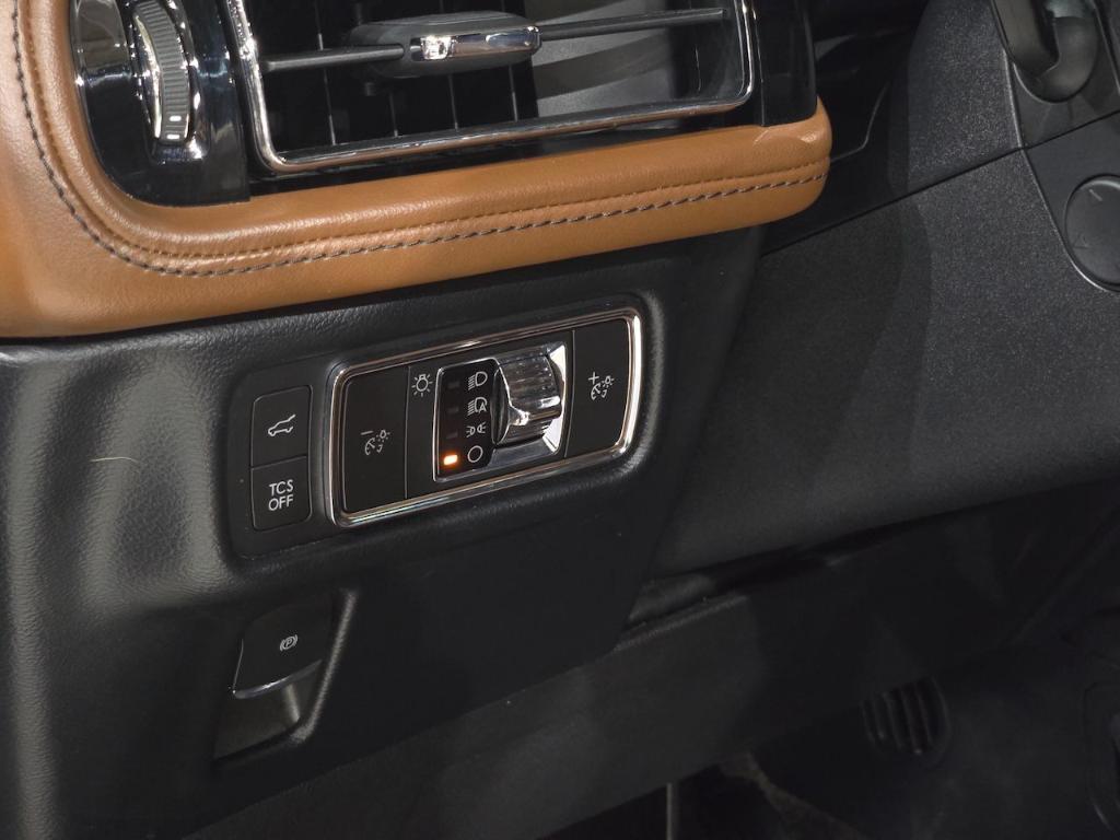 used 2021 Lincoln Nautilus car, priced at $33,870