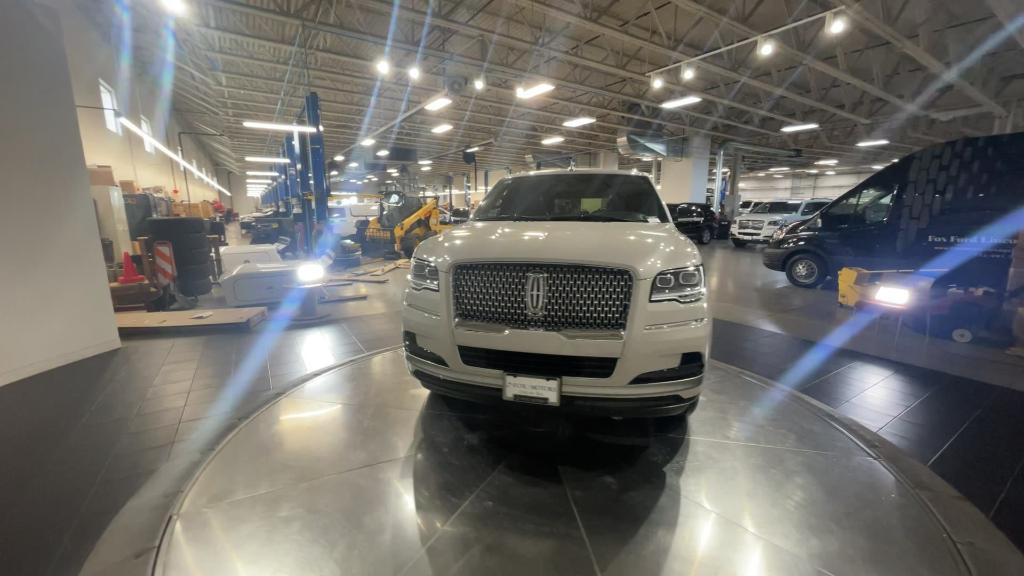 new 2024 Lincoln Navigator car, priced at $94,199