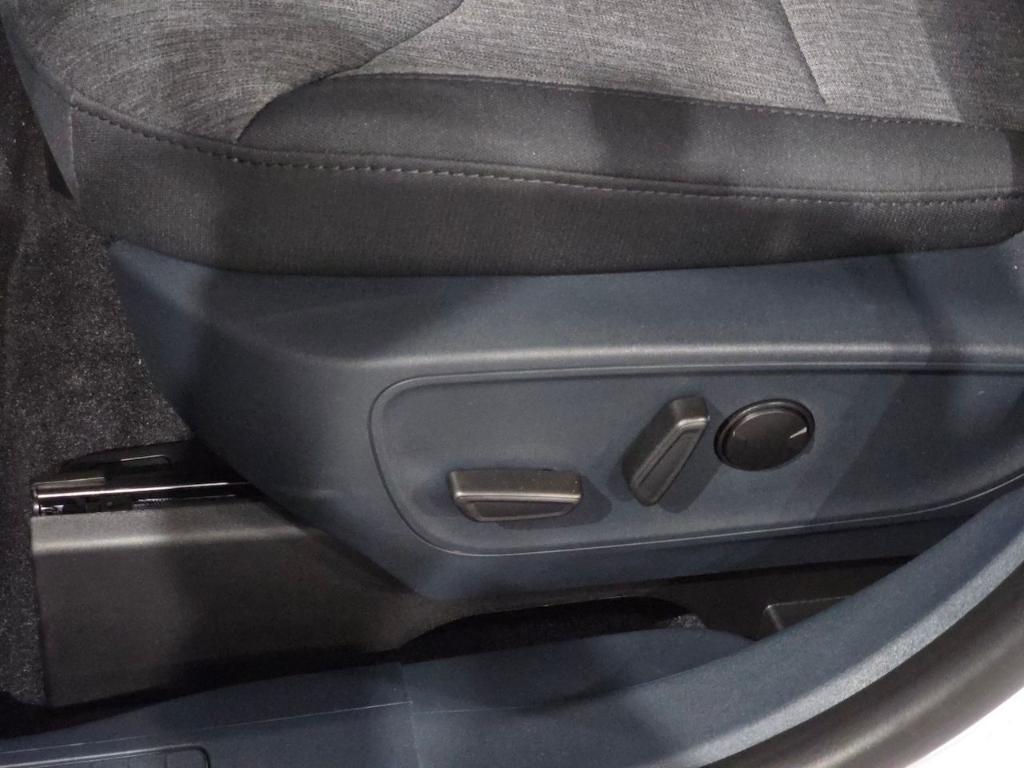 new 2025 Ford Maverick car, priced at $34,194