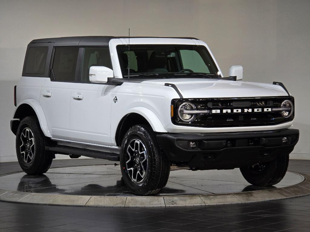 new 2024 Ford Bronco car, priced at $53,892