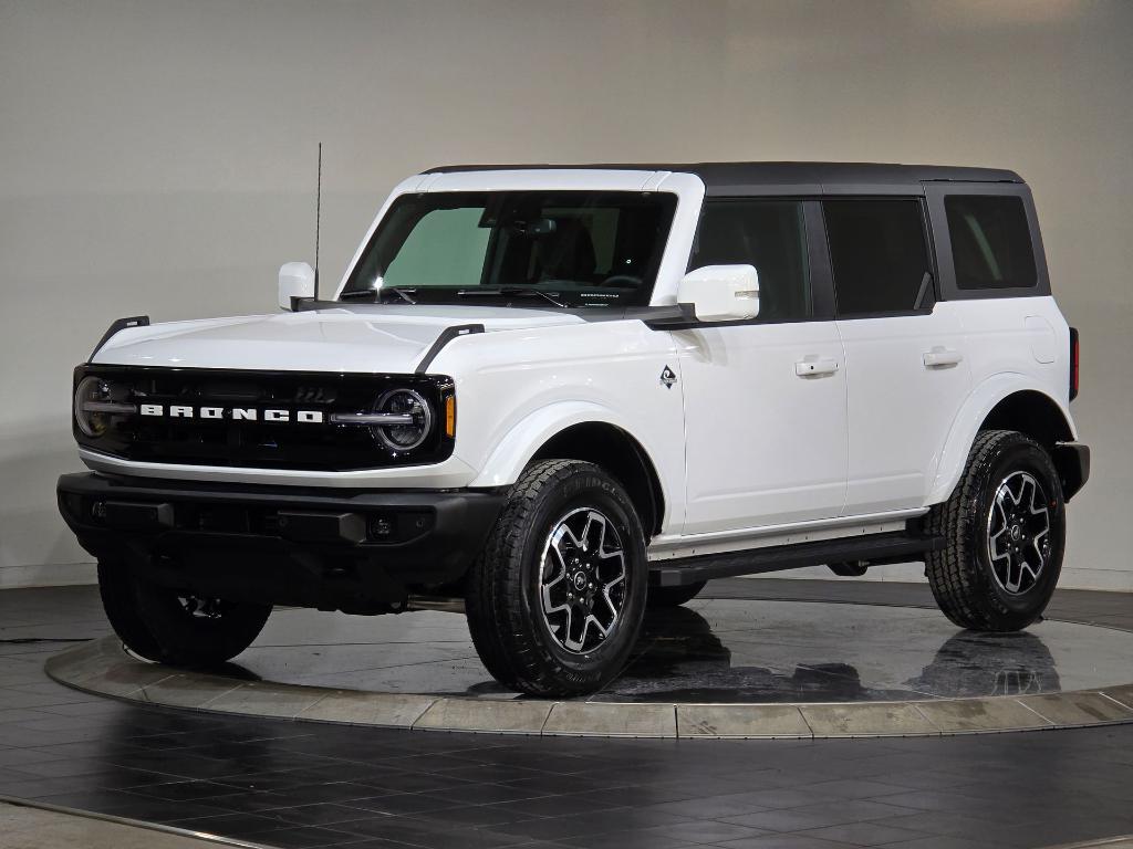 new 2024 Ford Bronco car, priced at $53,892