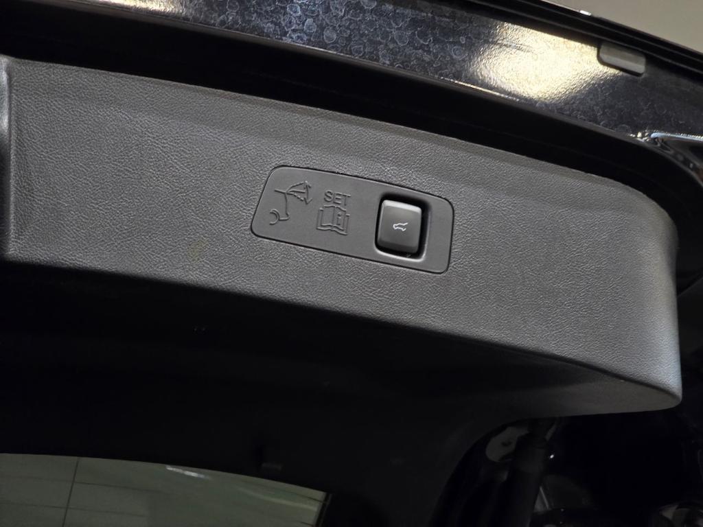 used 2022 Lincoln Corsair car, priced at $34,276