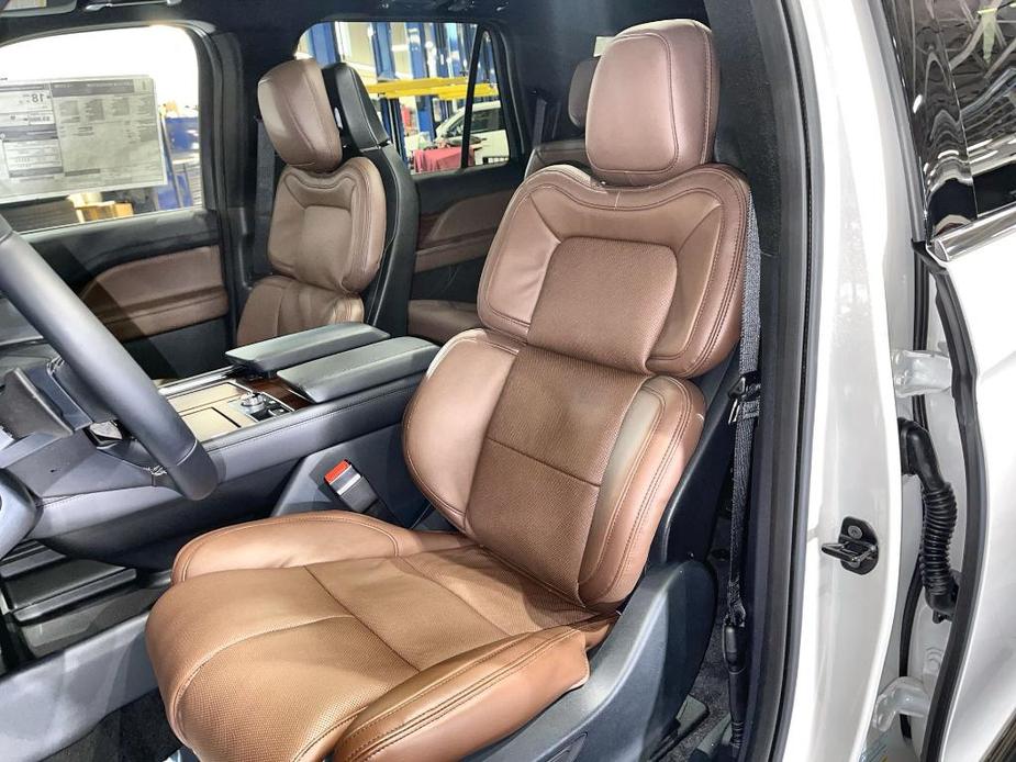 new 2024 Lincoln Navigator car, priced at $94,599