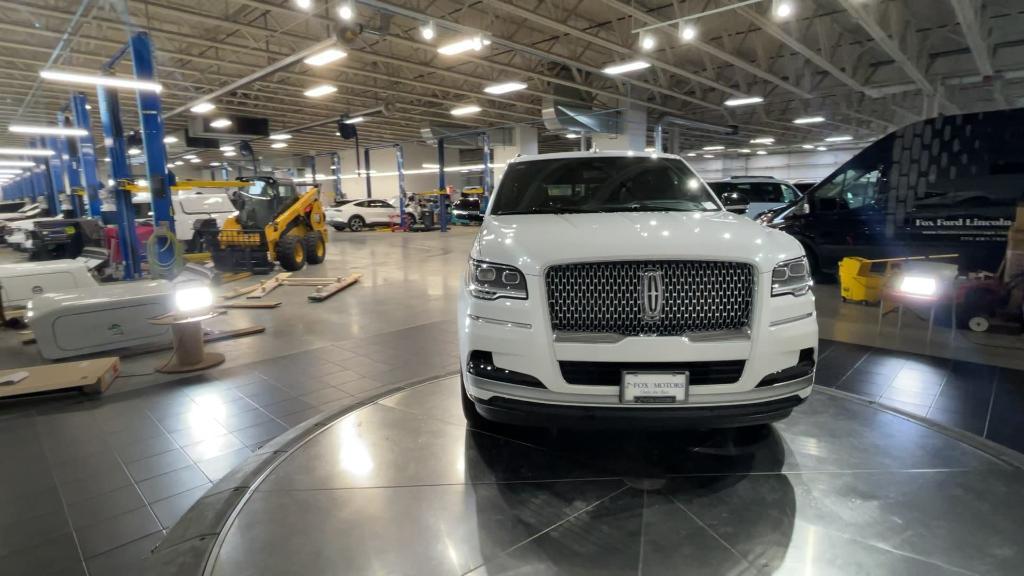 new 2024 Lincoln Navigator car, priced at $94,599