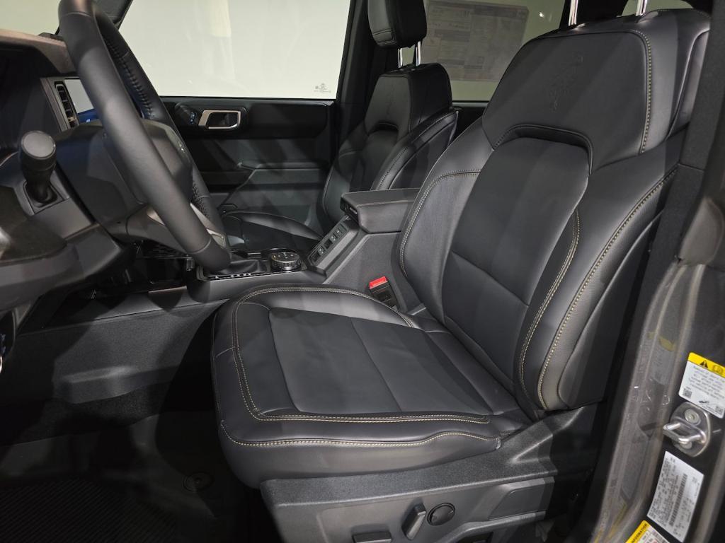 new 2025 Ford Bronco car, priced at $52,125