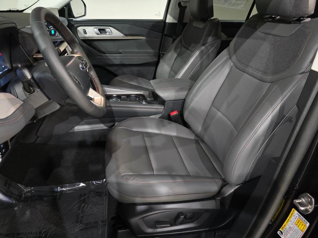 new 2025 Ford Explorer car, priced at $47,226