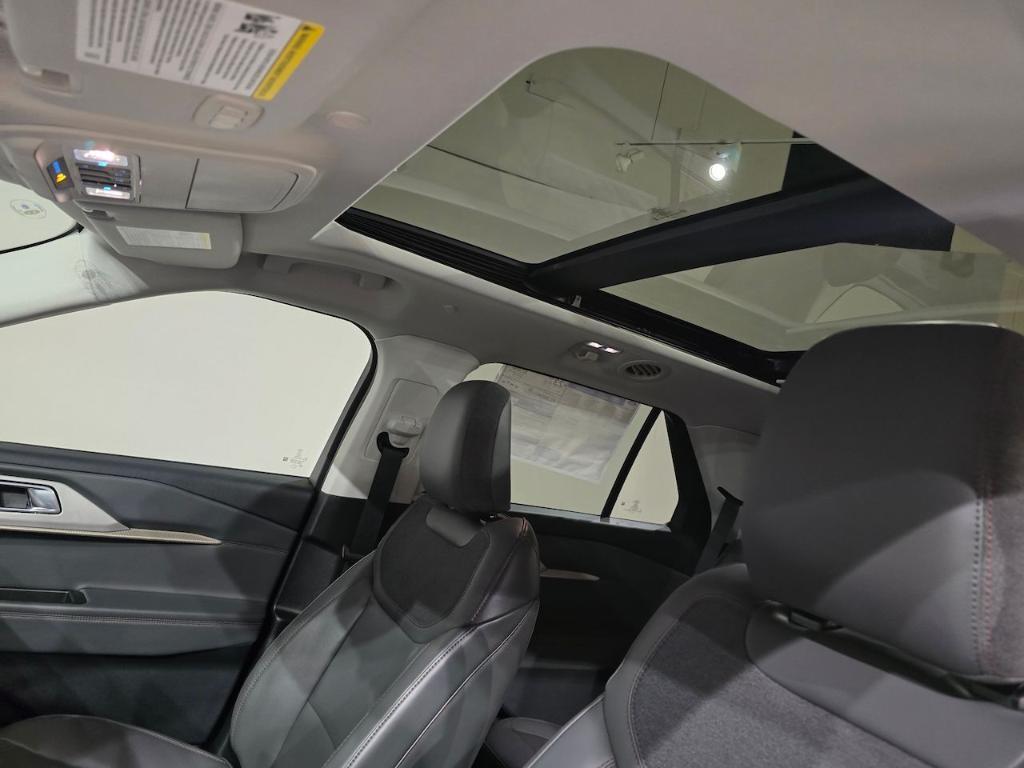 new 2025 Ford Explorer car, priced at $47,226