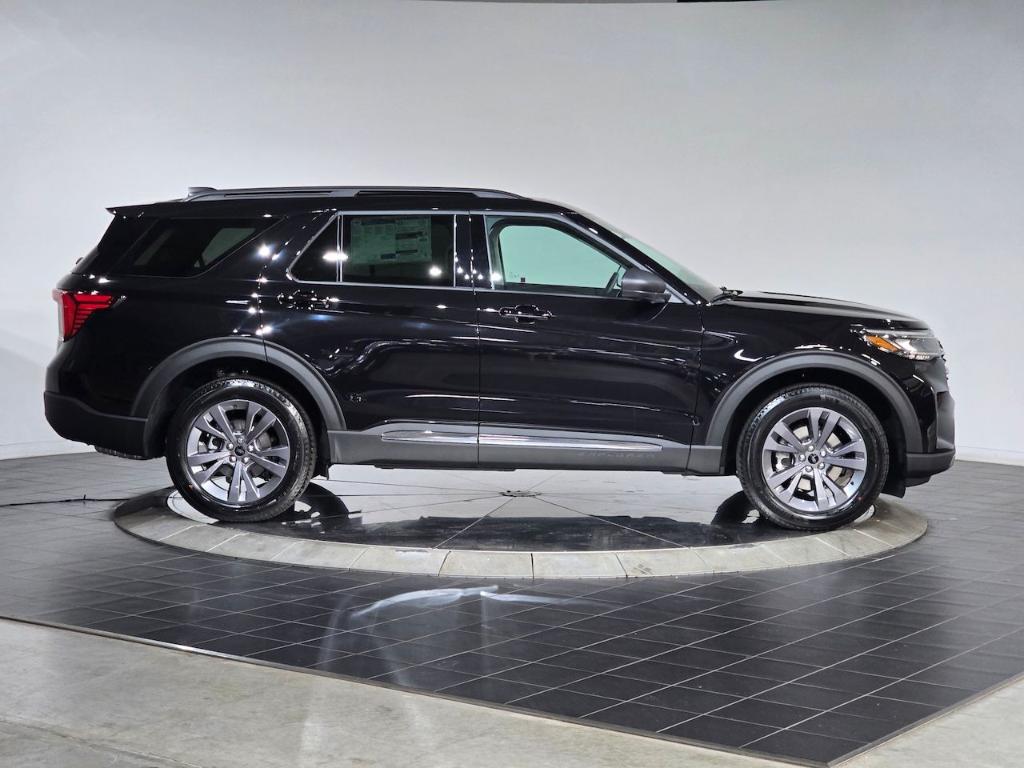 new 2025 Ford Explorer car, priced at $47,226