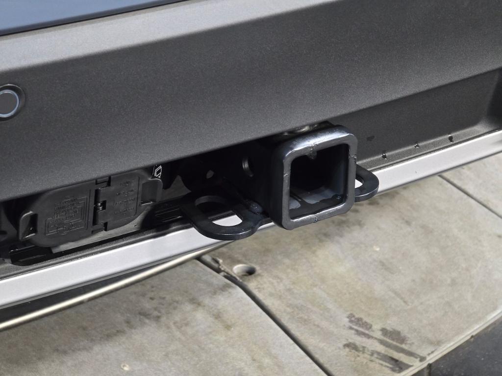 new 2025 Ford Explorer car, priced at $43,451