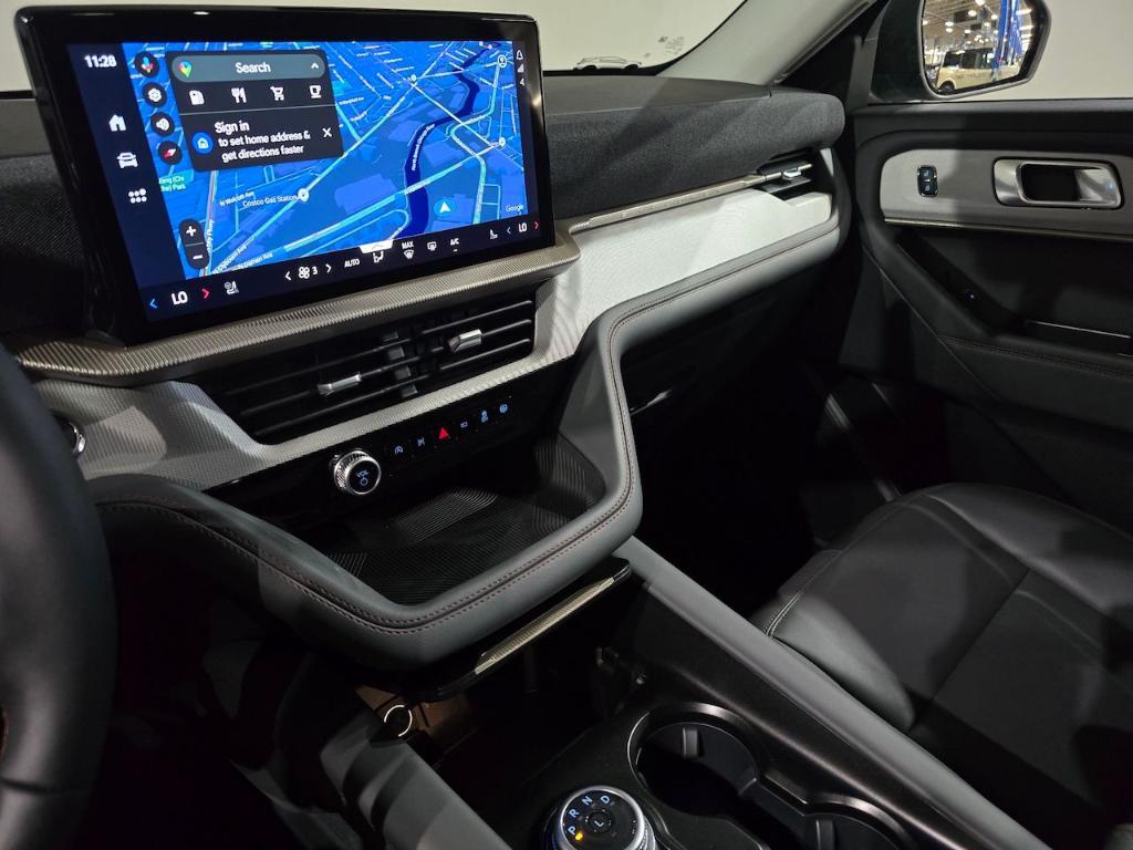 new 2025 Ford Explorer car, priced at $43,451