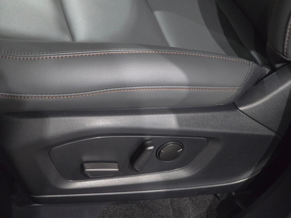 new 2025 Ford Explorer car, priced at $43,451