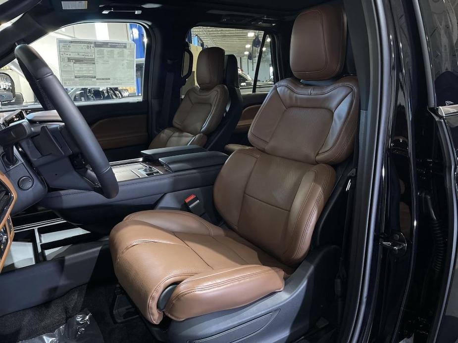 new 2024 Lincoln Navigator car, priced at $95,599