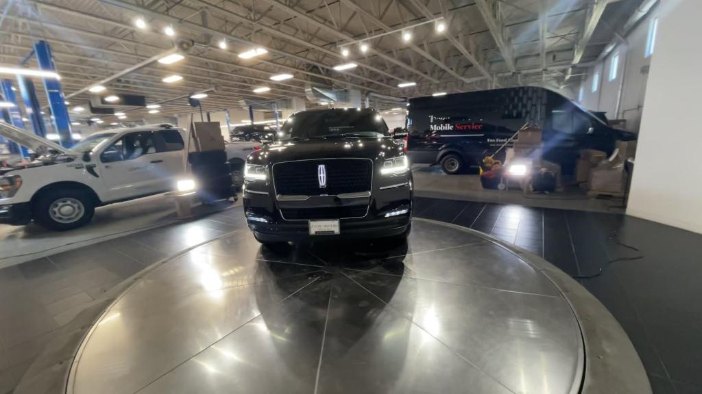 new 2024 Lincoln Navigator car, priced at $95,599