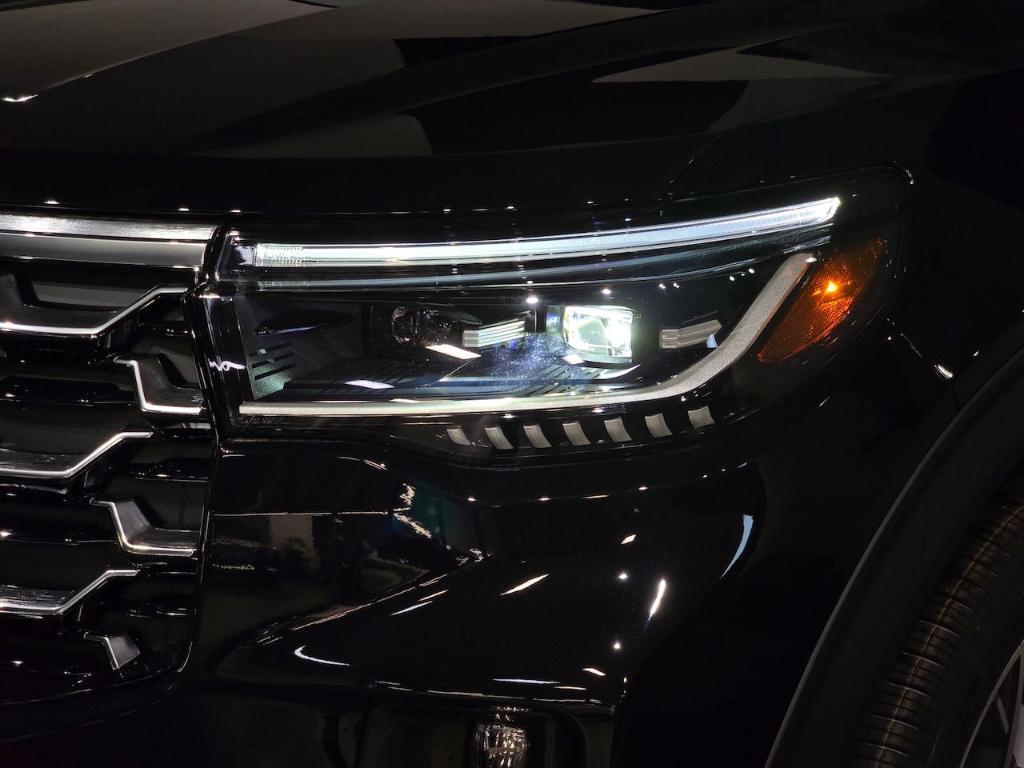 new 2025 Ford Explorer car, priced at $57,021